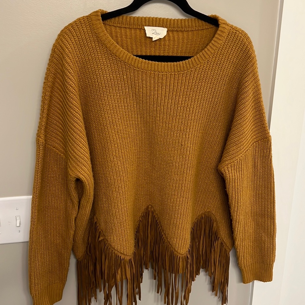 FRINGE SWEATER